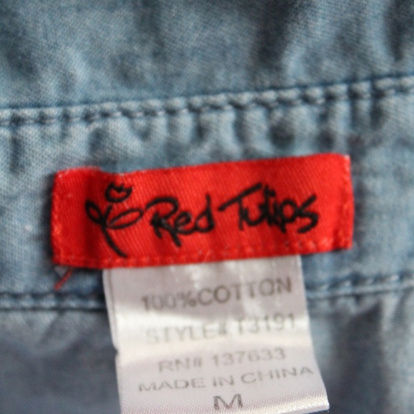 Red Tulips Chambray shirt - Picture 5 of 5